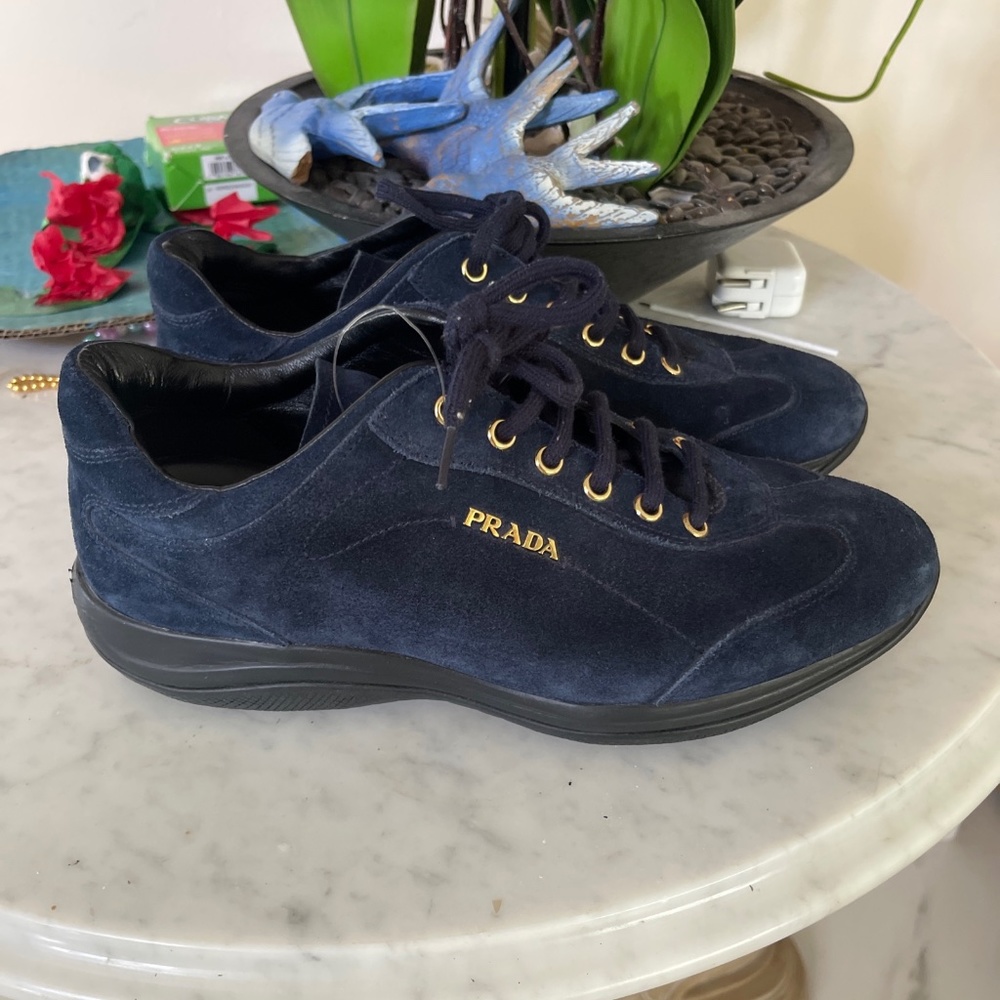 Prada sneakers size 38.5